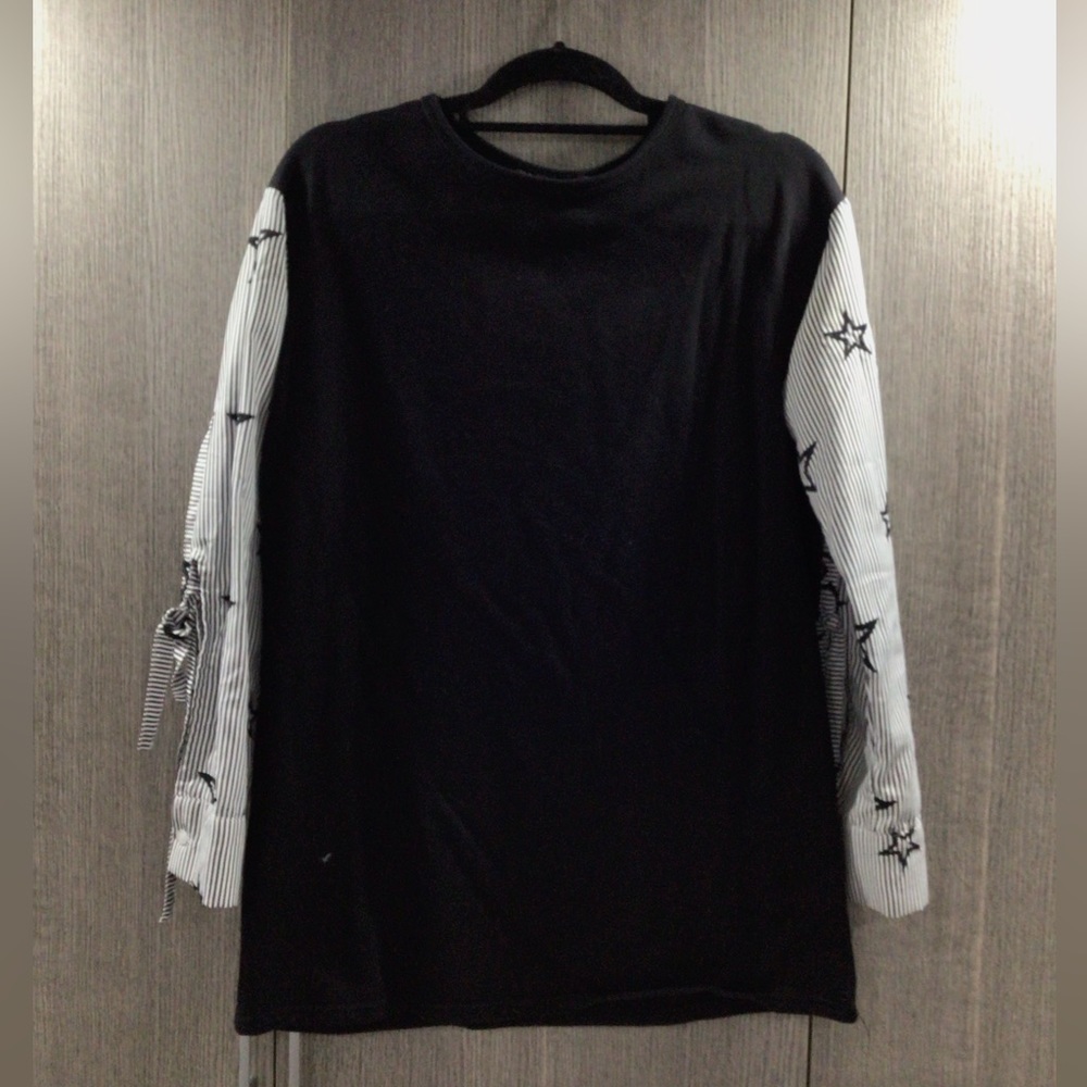 Black shirt for woman